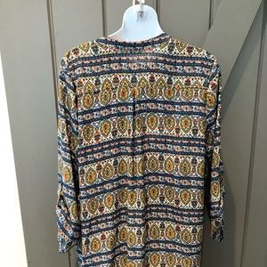Patterned 3/4 sleeve blouse